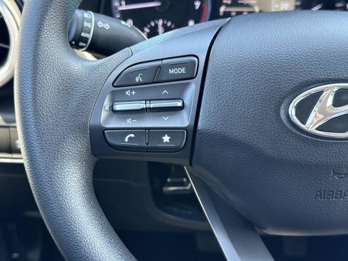 Certified 2023 Hyundai Kona SEL AWD/4WD image 10