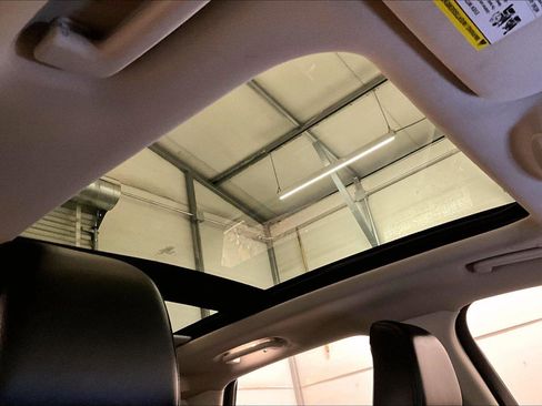 Used 2020 Ford Edge Titanium w/ Equipment Group 301A image 22