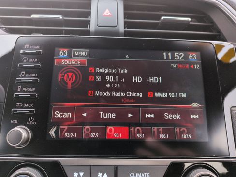 Certified 2019 Honda Civic Sport Touring image 19