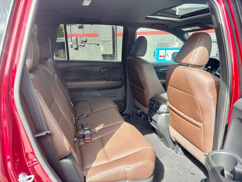 Used 2025 Honda Passport EX-L image 25