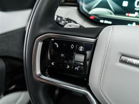 New 2025 Land Rover Range Rover Sport SE image 16