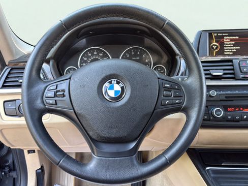 Used 2014 BMW 320i Sedan RWD image 15