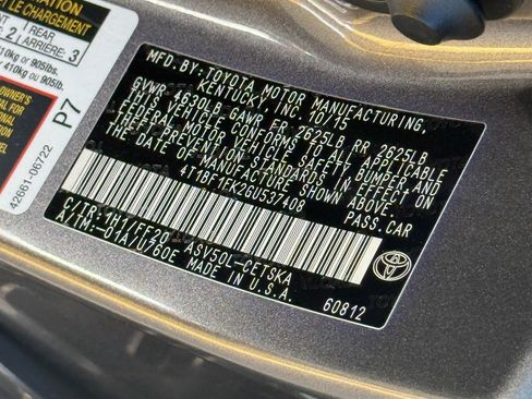 Used 2016 Toyota Camry SE image 33