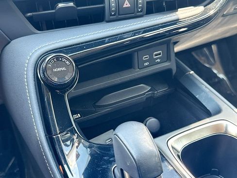 Used 2025 Lexus NX 250 FWD w/ Premium Package image 31