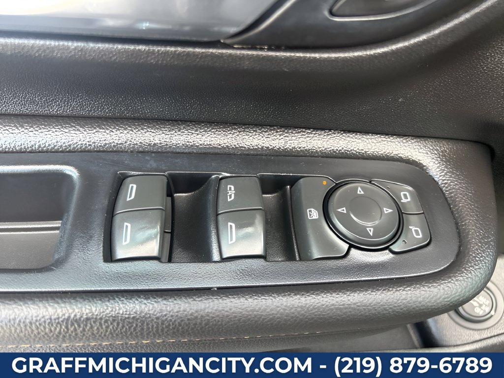 Used 2020 GMC Terrain SLE w/ Driver Convenience Package AWD/4WD image 12