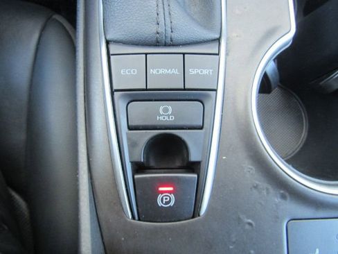 Used 2024 Toyota Camry XLE image 46