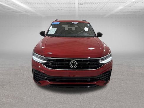 Certified 2024 Volkswagen Tiguan SE R-Line FWD image 2