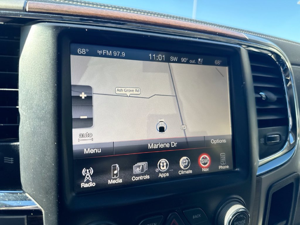 Used 2017 RAM 3500 Laramie AWD/4WD image 15