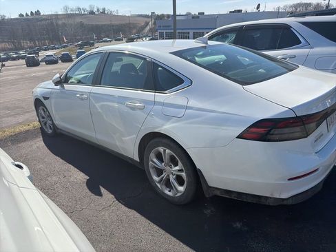 Used 2023 Honda Accord LX image 3