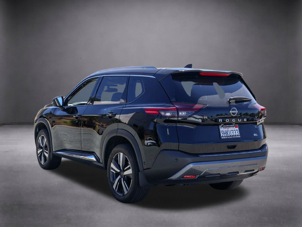 Used 2023 Nissan Rogue SL w/ SL Premium Package FWD image 7