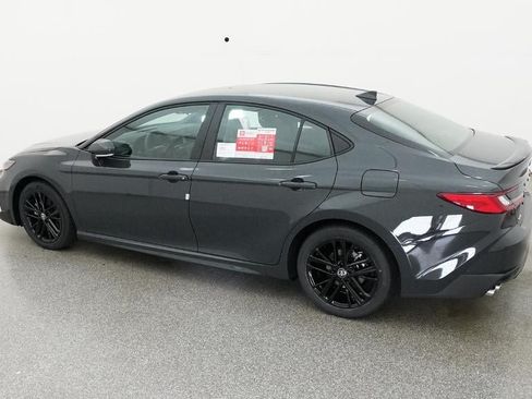 New 2026 Toyota Camry SE FWD image 4