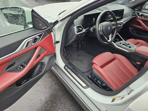 Used 2024 BMW i4 eDrive35 w/ Premium Package image 21