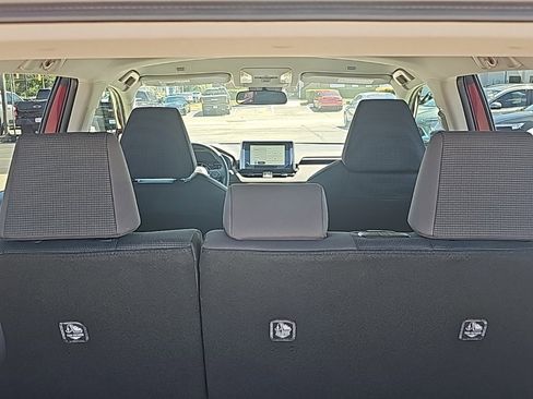 Used 2025 Toyota RAV4 LE image 8