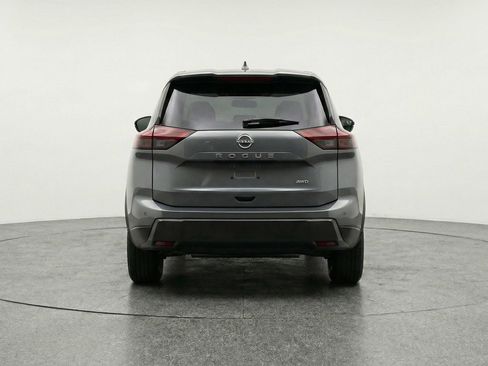 Used 2025 Nissan Rogue SV image 7