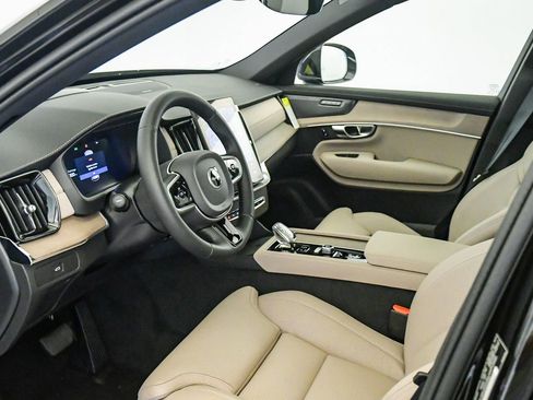 New 2026 Volvo XC90 B6 Ultra w/ Protection Package AWD/4WD image 18