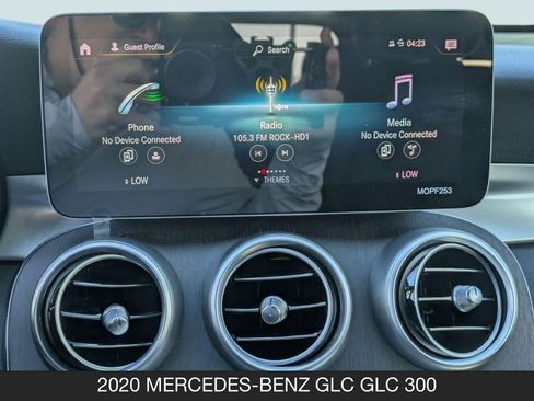 Used 2020 Mercedes-Benz GLC 300 w/ Parking Assistance Package image 17