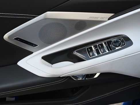 Used 2022 Chevrolet Corvette Stingray Premium Conv w/ Z51 Performance Package RWD image 28