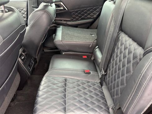 Used 2023 Mitsubishi Outlander SEL image 31