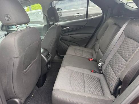 Used 2020 Chevrolet Equinox LT w/ Driver Convenience Package AWD/4WD image 5