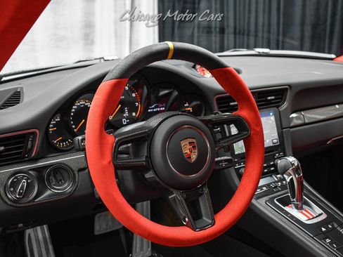 Used 2019 Porsche 911 GT2 RS image 9