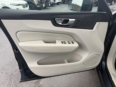 Used 2021 Volvo XC60 T5 Inscription w/ Advanced Package image 24