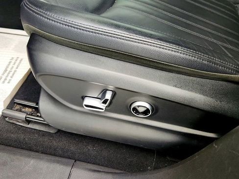 Used 2024 Maserati Grecale GT image 12