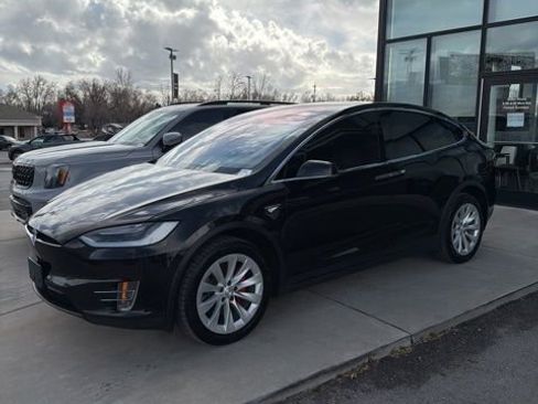 Used 2016 Tesla Model X P90D image 2