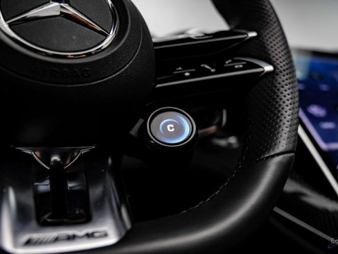 Used 2022 Mercedes-Benz SL 63 AMG 4MATIC image 51