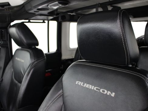 Used 2016 Jeep Wrangler Unlimited Rubicon AWD/4WD image 4
