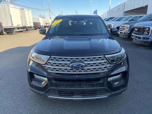 Certified 2023 Ford Explorer Limited w/ Equipment Group 301A image 2