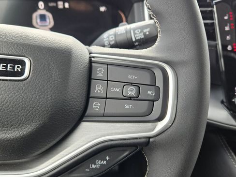 New 2026 Jeep Grand Wagoneer Limited image 30