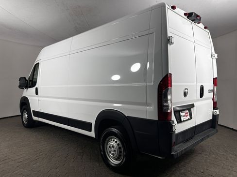Used 2026 RAM ProMaster 2500 w/ Convenience Group FWD image 5