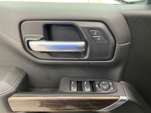 Certified 2021 Chevrolet Silverado 1500 LT w/ Z71 Off-Road Package AWD/4WD image 11