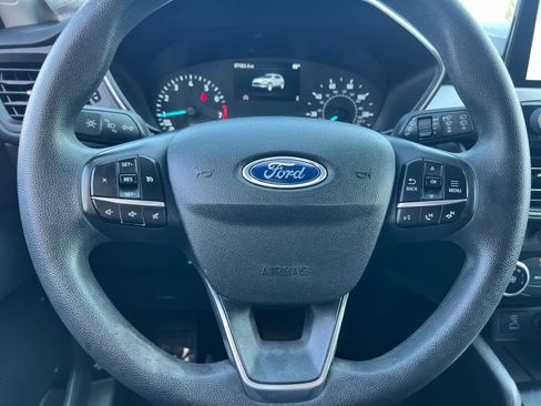 Used 2021 Ford Escape SE image 23