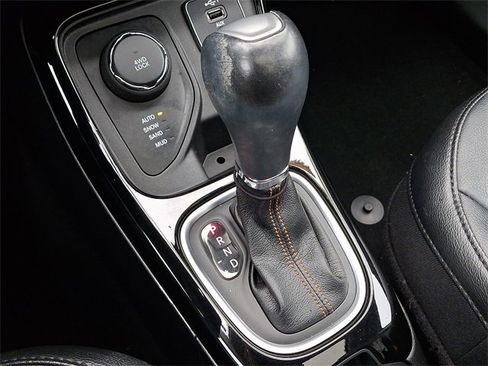 Used 2020 Jeep Compass Limited image 16