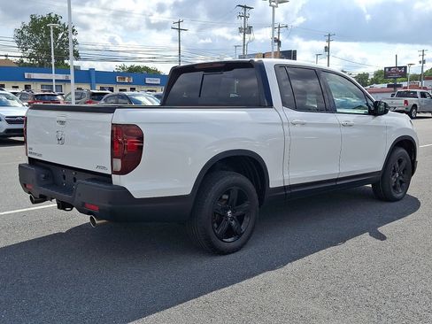 Used 2023 Honda Ridgeline Black Edition image 6