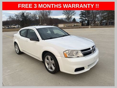 Used 2013 Dodge Avenger SE image 1
