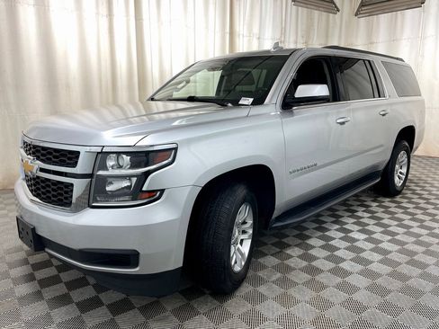 Used 2019 Chevrolet Suburban LT image 19