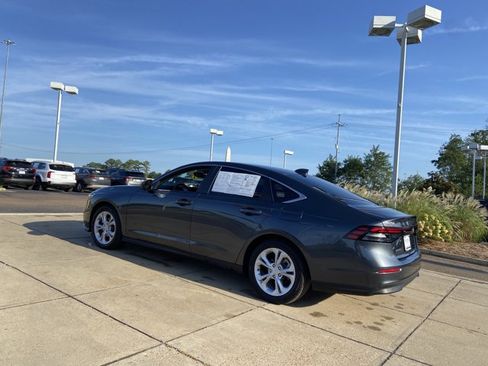 Used 2024 Honda Accord LX image 8