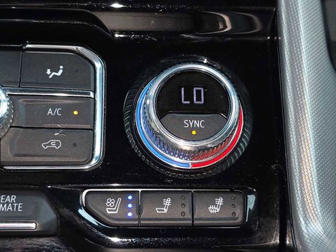 Used 2022 GMC Yukon Denali w/ Max Trailering Package AWD/4WD image 28
