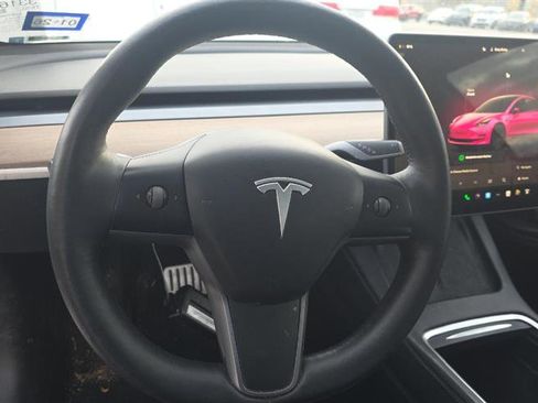Used 2023 Tesla Model 3 Performance image 5