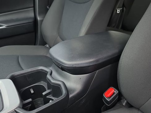 Used 2024 Toyota RAV4 LE image 11