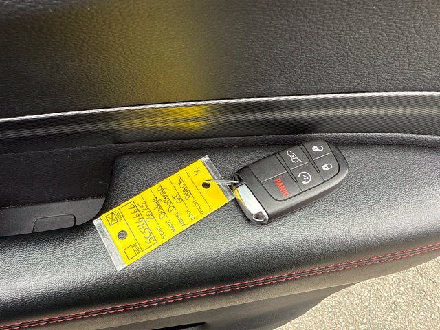Used 2025 Dodge Durango GT AWD/4WD image 16