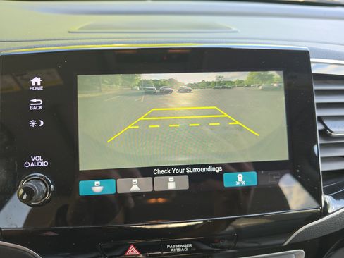 Used 2019 Honda Pilot Touring image 25