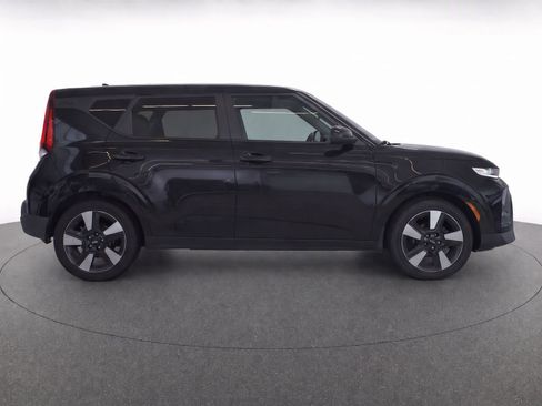 Used 2020 Kia Soul EX w/ Option Group 015 FWD image 4