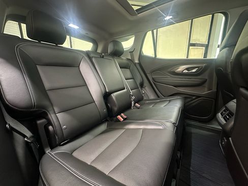 Used 2023 GMC Terrain SLT w/ Infotainment Package II AWD/4WD image 20