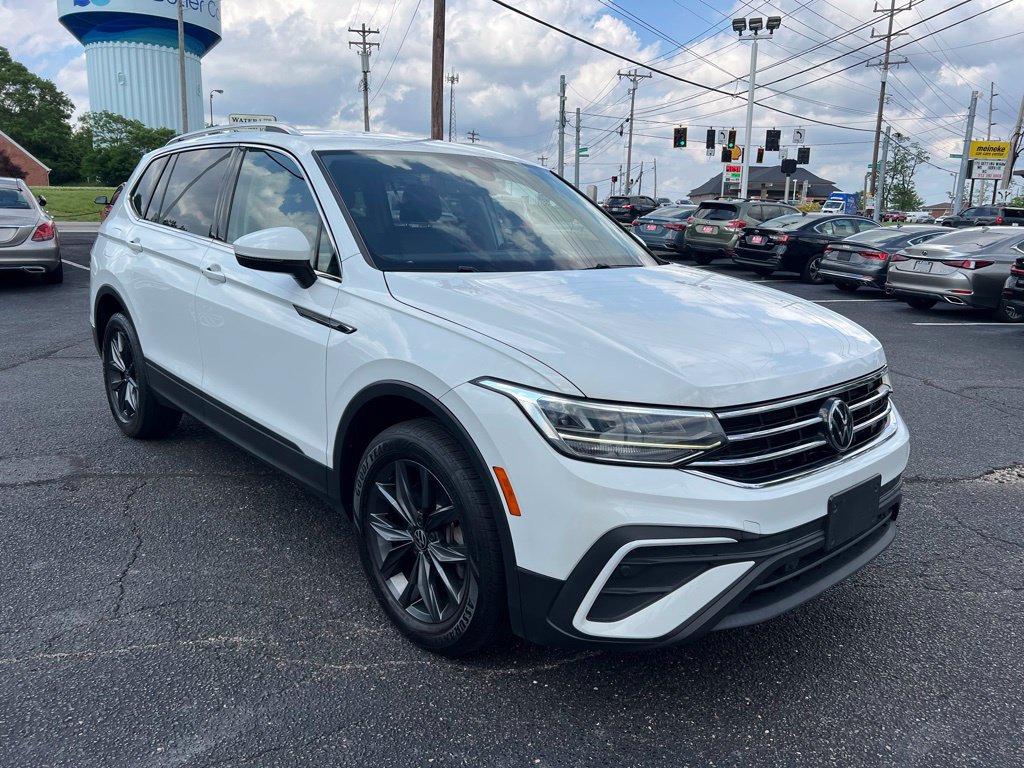 Used 2022 Volkswagen Tiguan SE AWD/4WD image 4