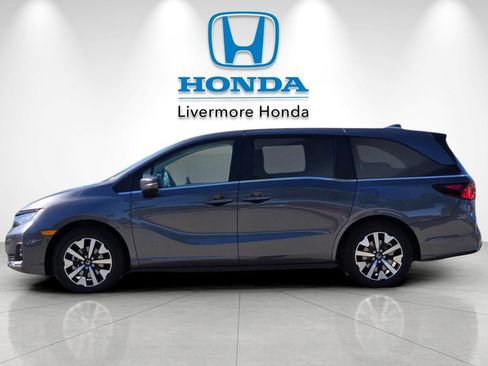 New 2026 Honda Odyssey EX-L image 9