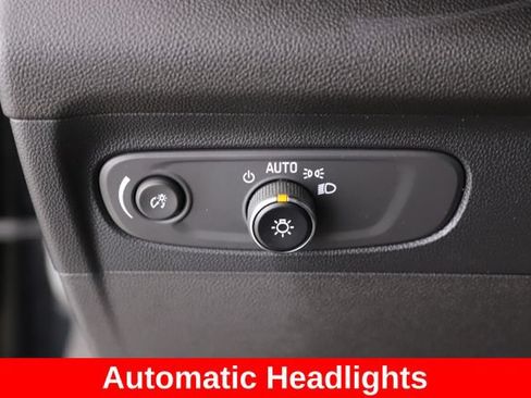 Used 2022 Buick Envision Essence w/ Safety Package FWD image 20
