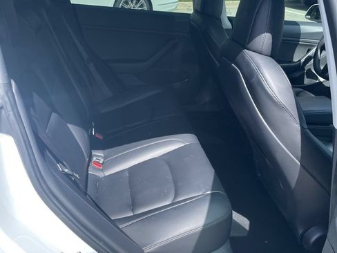 Used 2021 Tesla Model 3 Long Range AWD/4WD image 10